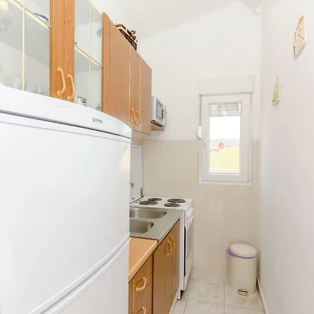 Zoric * 로고즈니차